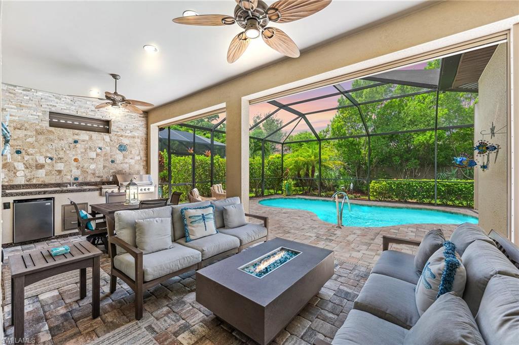 8459 Palacio Terr W, Naples FL 34114 - Esplanade at Hacienda Lakes - Sold for $875,000